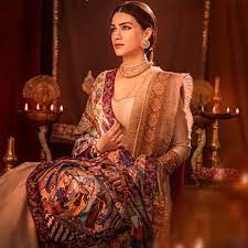 Kriti Sanon enhances her beautiful Adipurush promotional outfit with an Ayodhya Tales-inspired shawl. Read about it in full here