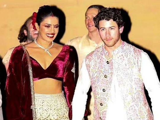 Priyanka Chopra-Nick Jonas celebrates Diwali in Los Angeles with Joe Jonas, Preity Zinta, and other celebrities.